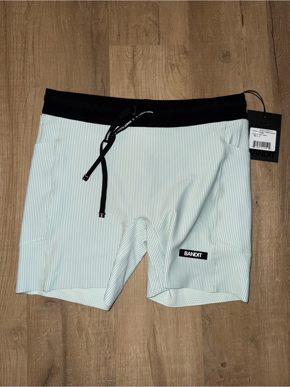 Bandit striped cadence run shorts